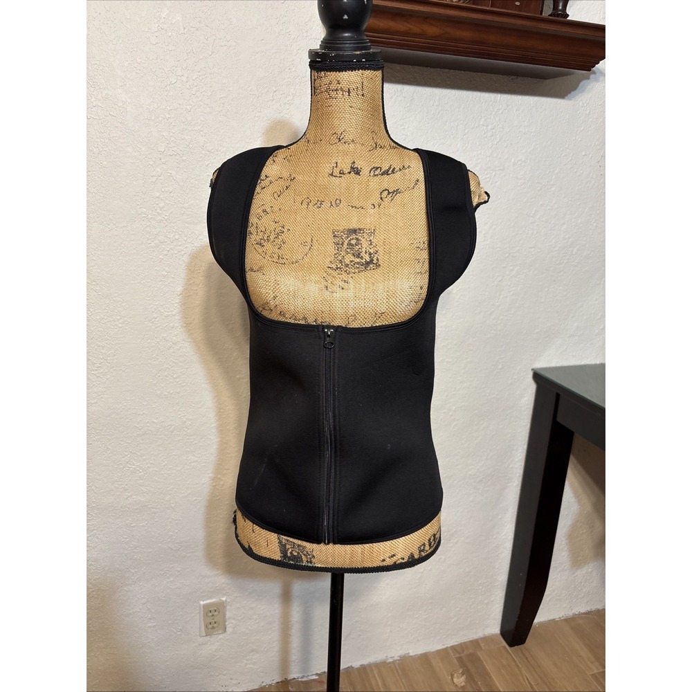 Neoprene Vest Zippered Front.‎ sz Large